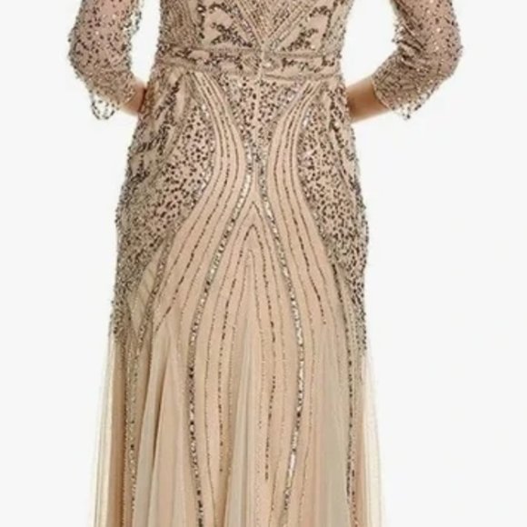 Adriana Papell beaded gown - Picture 2 of 9